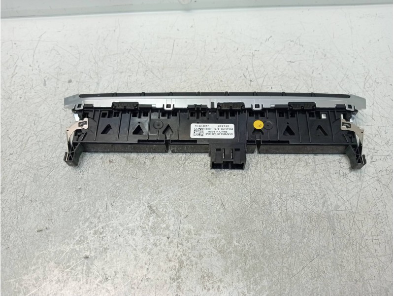 Recambio de mando multifuncion para audi a3 sportback (8vf) basic e-tron referencia OEM IAM 8V0925301 5JT10137208 