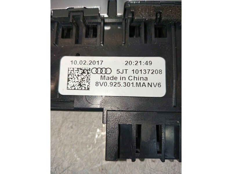 Recambio de mando multifuncion para audi a3 sportback (8vf) basic e-tron referencia OEM IAM 8V0925301 5JT10137208 