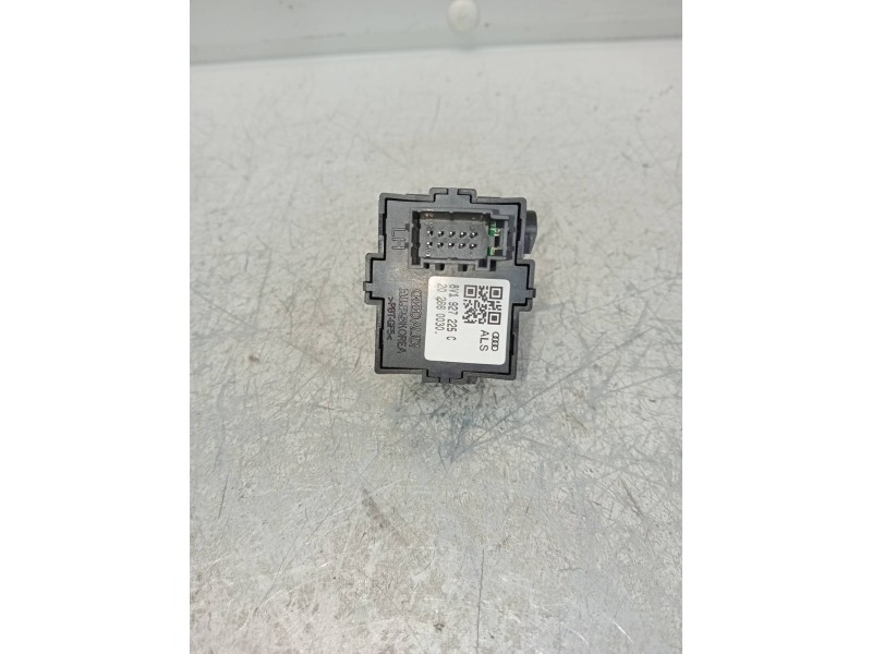 Recambio de mando multifuncion para audi a3 sportback (8vf) basic e-tron referencia OEM IAM 8V1927225C 202660030 