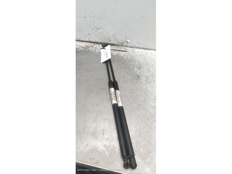 Recambio de amortiguadores capo para kia sorento 2.5 crdi vgt ex1 referencia OEM IAM 18080550070 700N 