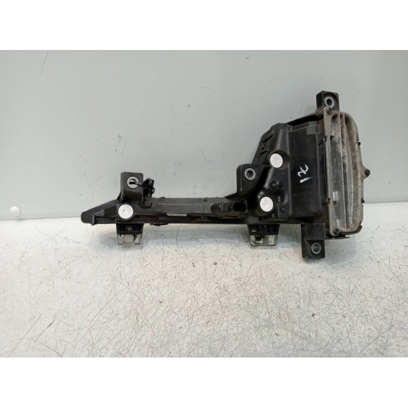 Recambio de faro antiniebla izquierdo para audi a3 sportback (8vf) basic e-tron referencia OEM IAM   