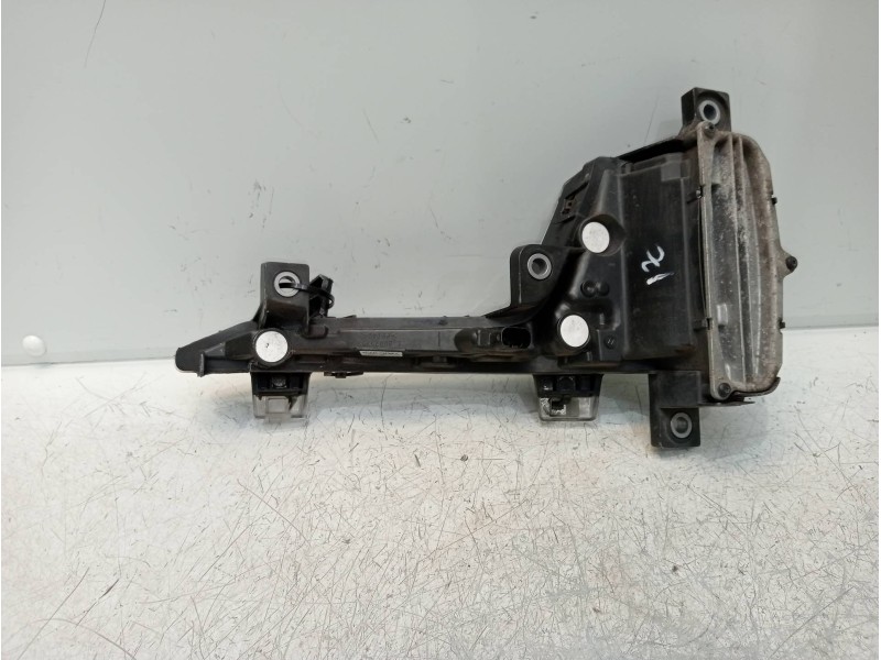 Recambio de faro antiniebla izquierdo para audi a3 sportback (8vf) basic e-tron referencia OEM IAM   