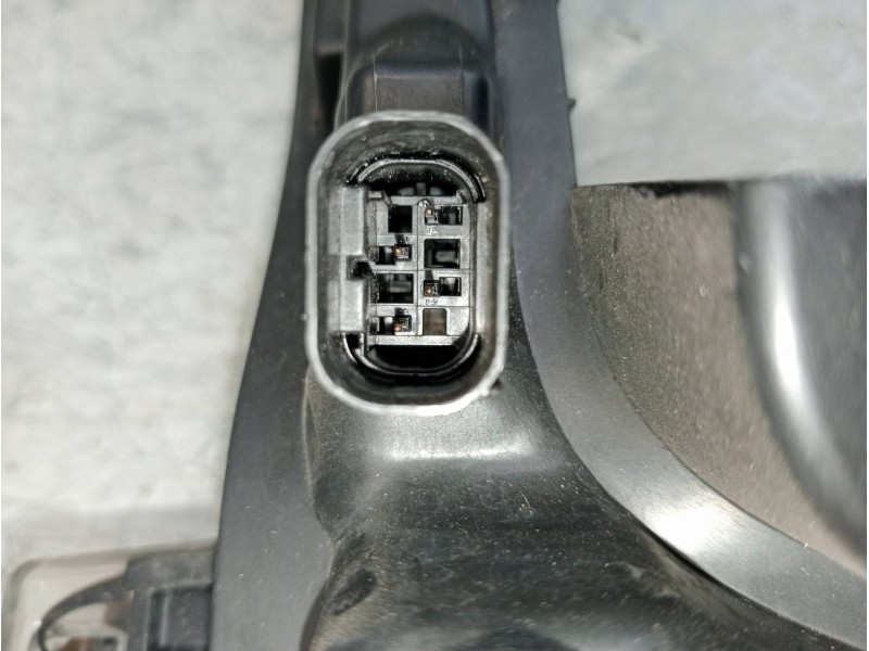 Recambio de faro antiniebla izquierdo para audi a3 sportback (8vf) basic e-tron referencia OEM IAM   