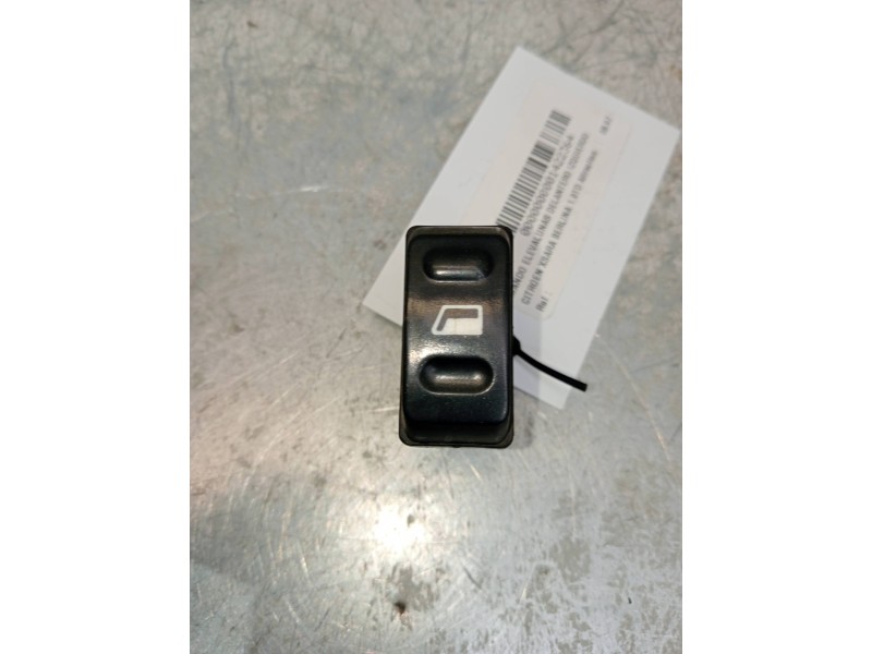 Recambio de mando elevalunas delantero izquierdo para citroen xsara berlina 1.9td attraction referencia OEM IAM   
