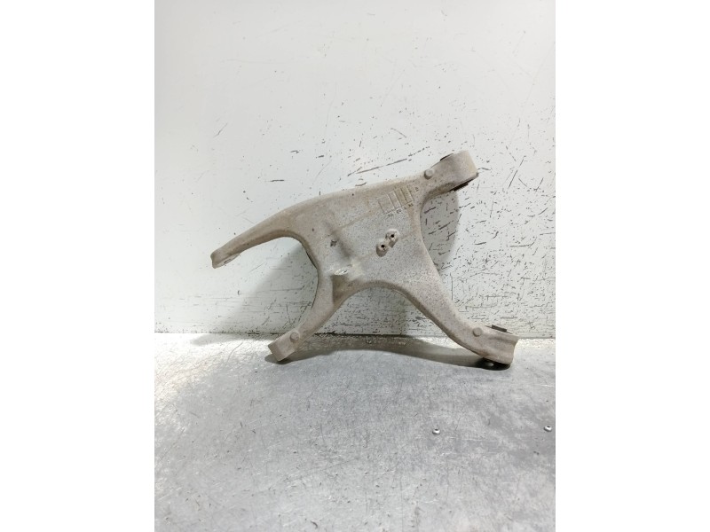 Recambio de brazo suspension inferior trasero derecho para audi a6 avant (4gd) 2.0 tdi ultra referencia OEM IAM 8R0505312F  
