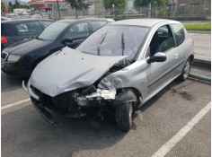 peugeot 206 berlina del año 2000