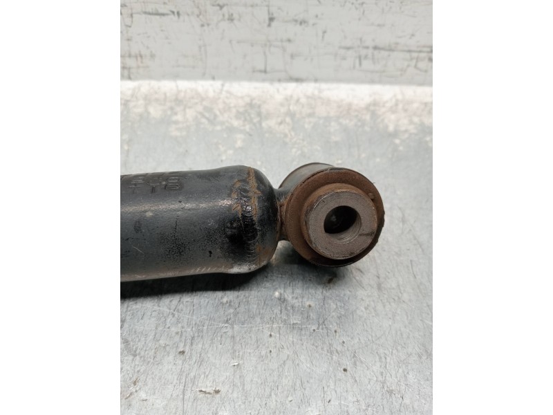 Recambio de amortiguador trasero derecho para citroen c-elysée exclusive referencia OEM IAM 9674665580  