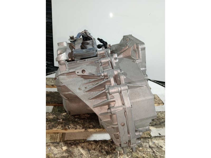 Recambio de caja cambios para opel astra j lim. excellence referencia OEM IAM BAC R15065221 6V