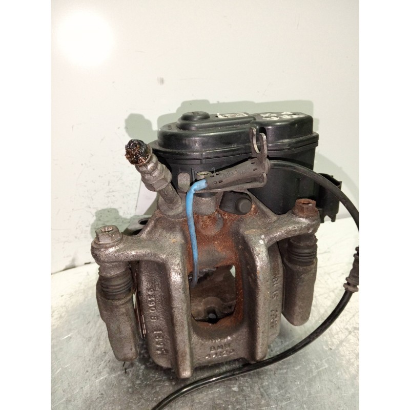 Recambio de pinza freno trasera derecha para bmw serie 5 berlina (g30) 520d sport line referencia OEM IAM 9380B1895 44/20 