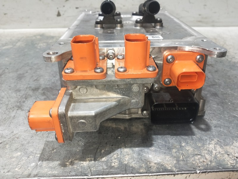 Recambio de bateria para audi a3 sportback (8vf) basic e-tron referencia OEM IAM 5QE915682AF  CARGADOR