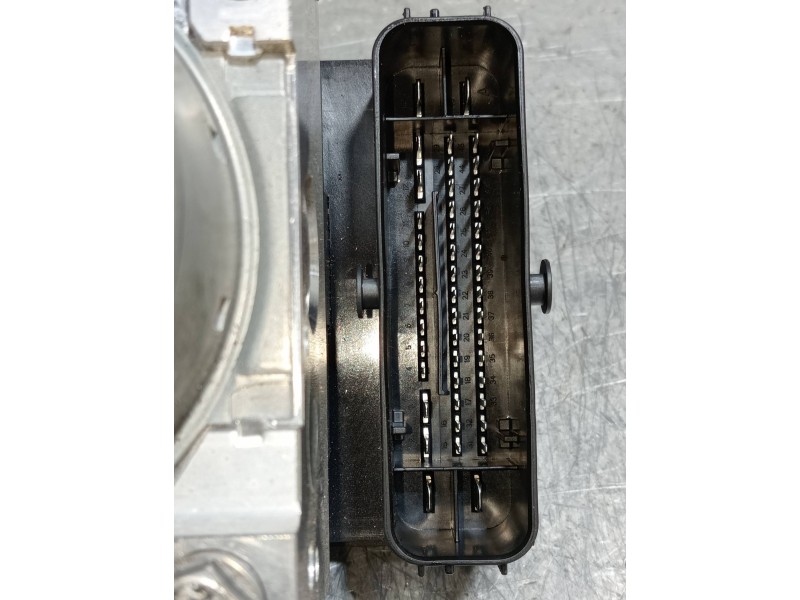 Recambio de abs para seat leon (5f1) style referencia OEM IAM 10091643903 5Q0614517CT5. 10022012424 10062539851