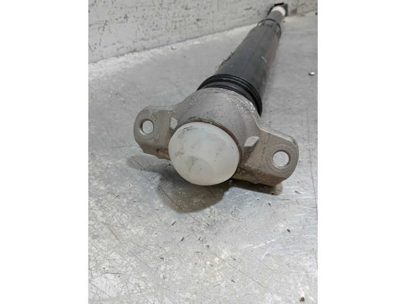Recambio de amortiguador trasero derecho para seat leon (5f1) style referencia OEM IAM 801401000300 5Q0512013ES 814901003533. 5Q