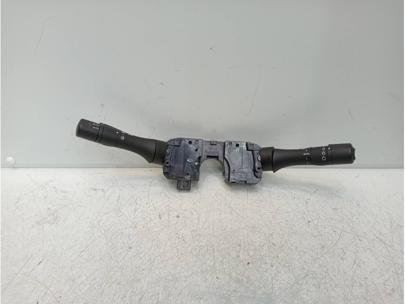 Recambio de mando luces para renault fluence expression referencia OEM IAM 255670040R  