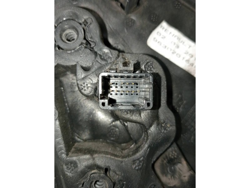 Recambio de retrovisor izquierdo para renault fluence expression referencia OEM IAM 963020164R  