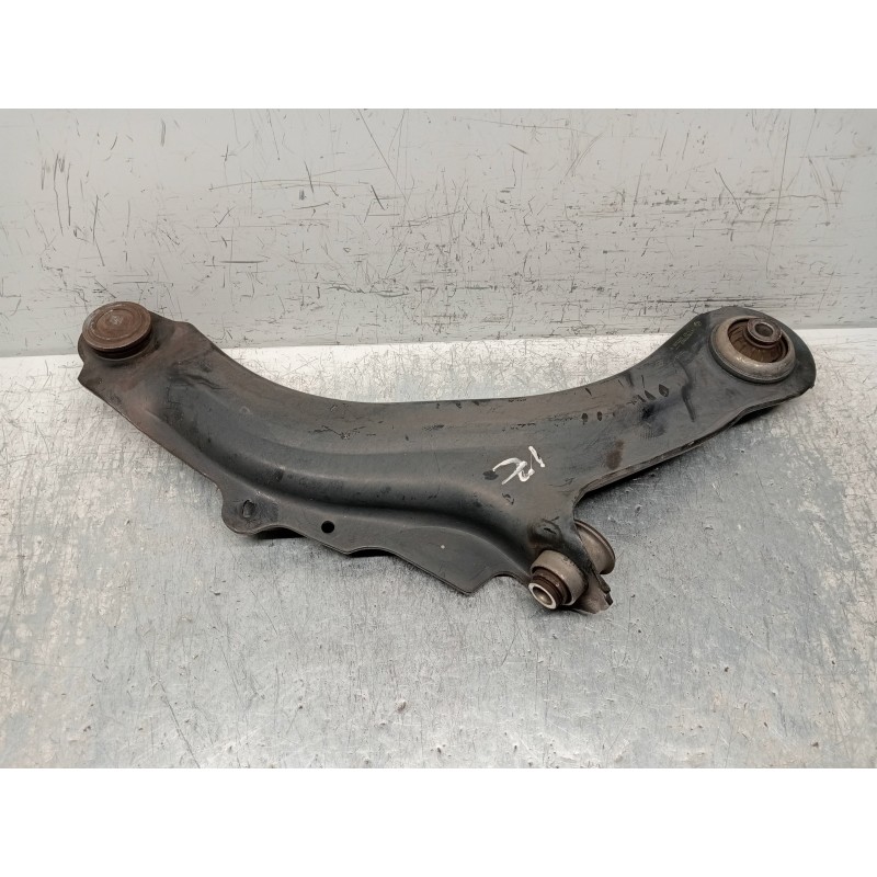 Recambio de brazo suspension inferior delantero izquierdo para renault scenic ii grand expression referencia OEM IAM 8200679063 