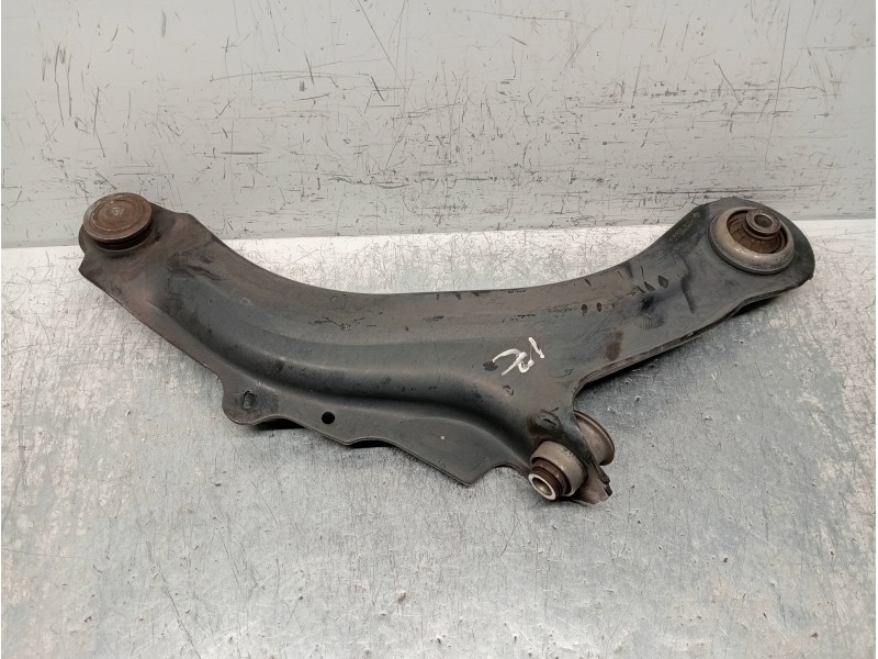 Recambio de brazo suspension inferior delantero izquierdo para renault scenic ii grand expression referencia OEM IAM 8200679063 