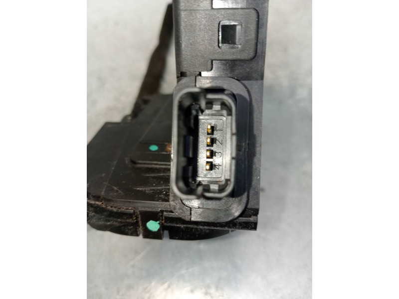 Recambio de motor cierre centralizado delantero derecho para renault fluence expression referencia OEM IAM 805020022R 40627173 