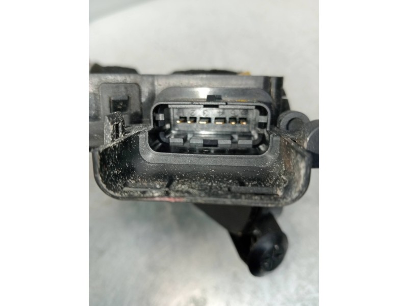 Recambio de motor cierre centralizado trasero derecho para renault fluence expression referencia OEM IAM 825020019R 40747173 