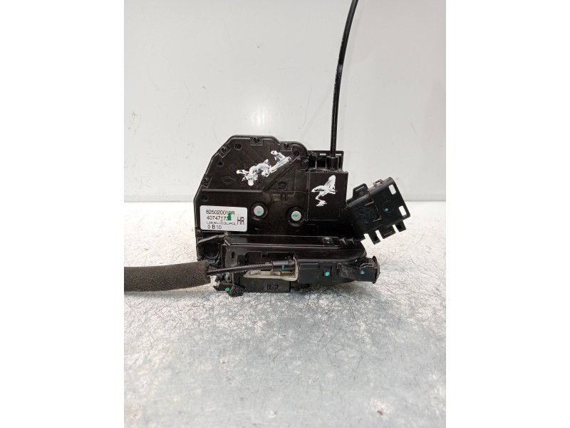 Recambio de motor cierre centralizado trasero derecho para renault fluence expression referencia OEM IAM 825020019R 40747173 