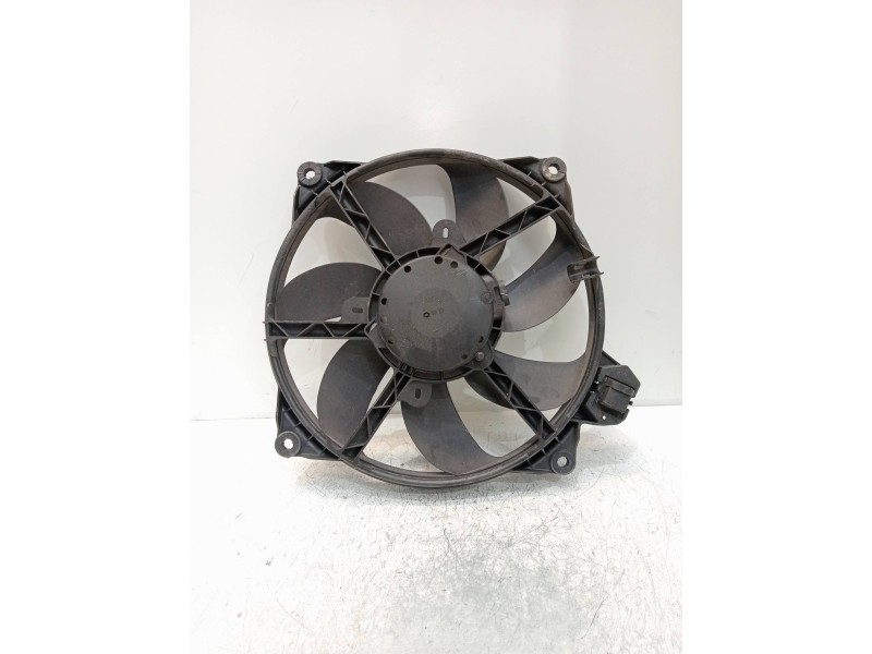 Recambio de electroventilador para renault fluence expression referencia OEM IAM   