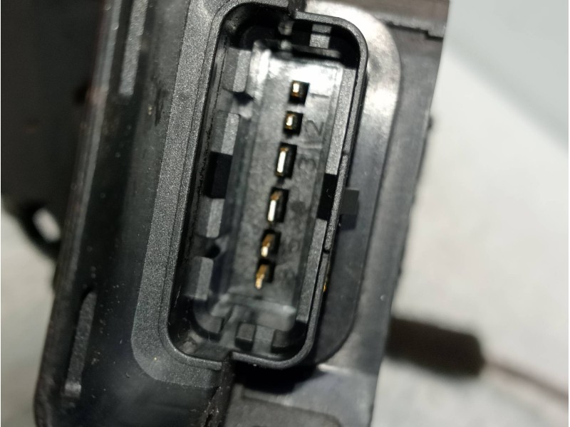 Recambio de motor cierre centralizado trasero izquierdo para renault fluence expression referencia OEM IAM 825030019R 40737173 