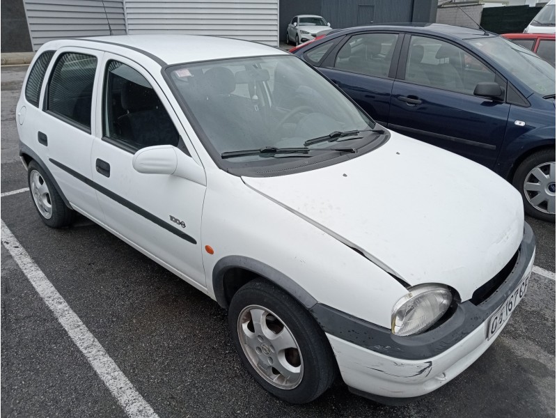 opel corsa b del año 1999
