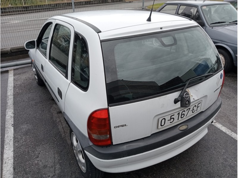 opel corsa b del año 1999