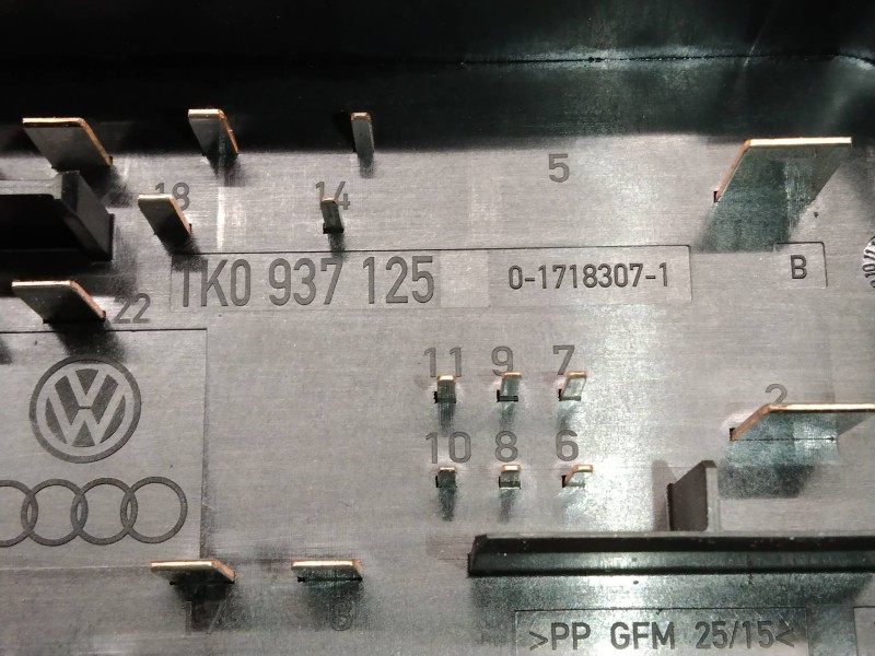 Recambio de caja reles / fusibles para seat toledo (5p2) reference referencia OEM IAM 1K0937125 D000602 