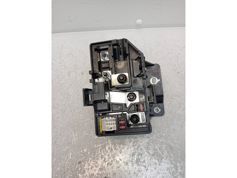 Recambio de caja reles / fusibles para kia niro business referencia OEM IAM 375S3G2100 1909231001 