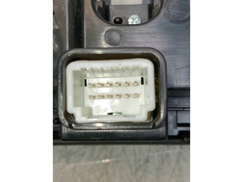 Recambio de mando multifuncion para kia niro business referencia OEM IAM 96540G5020WK  