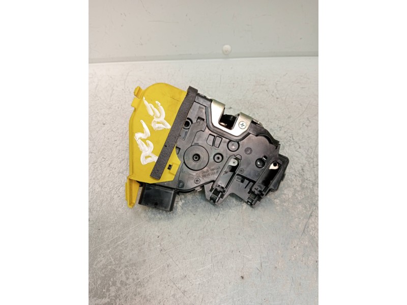 Recambio de motor cierre centralizado trasero izquierdo para kia niro business referencia OEM IAM 81320G5010  