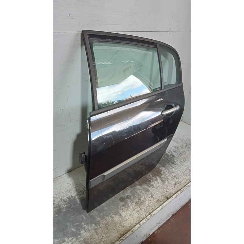 Recambio de puerta trasera izquierda para renault megane ii classic berlina confort authentique referencia OEM IAM  4P 