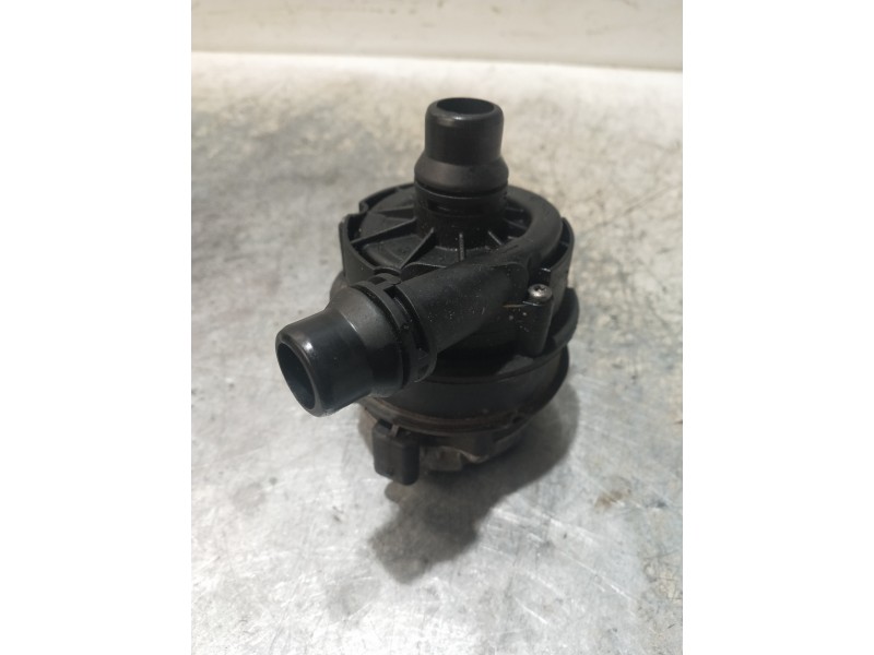 Recambio de bomba agua para bmw serie 2 coupe (f22) m240i referencia OEM IAM 0392024062 863795304 
