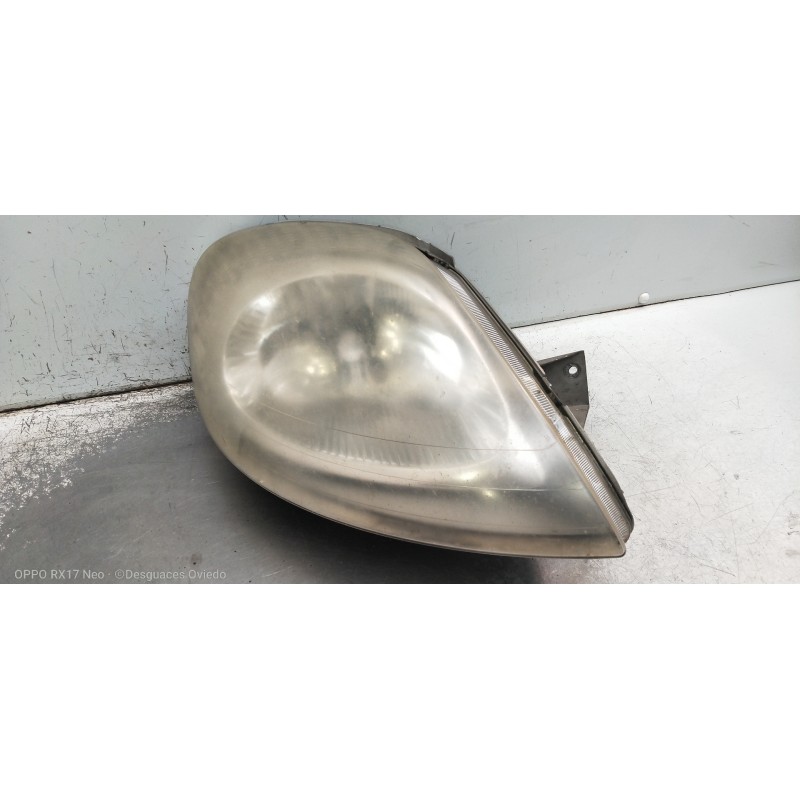 Recambio de faro derecho para renault trafic combi (ab 4.01) 29 ln combi9 acristalado referencia OEM IAM 7700311372 91165720 PAR