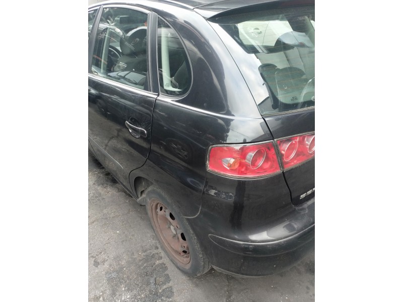 seat ibiza (6l1) del año 2003