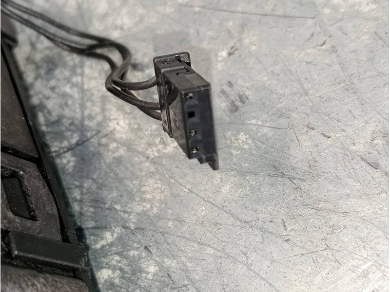 Recambio de mando multifuncion para bmw serie 2 coupe (f22) m240i referencia OEM IAM 6131683288002 BI683288002 