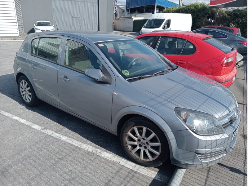 opel astra h berlina del año 2005