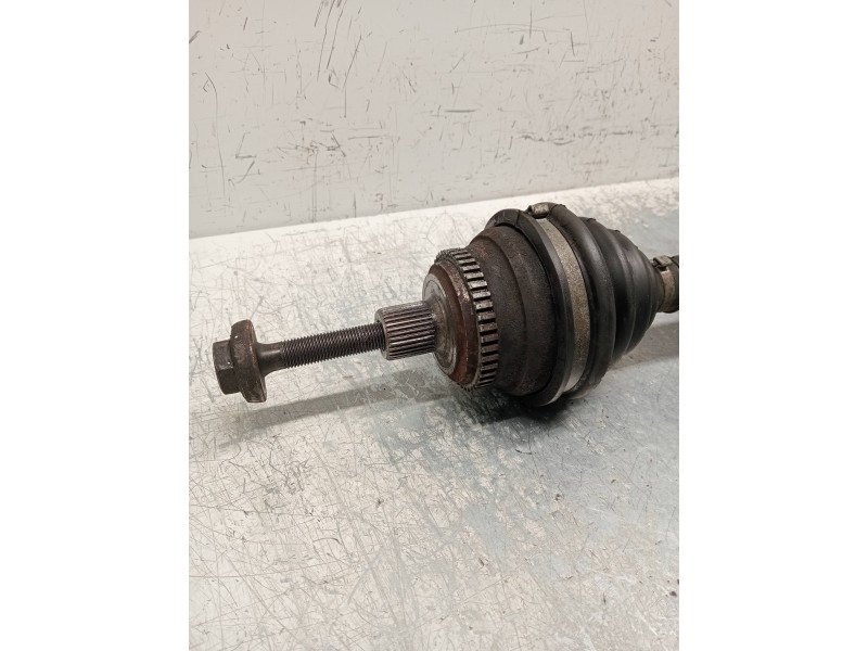 Recambio de transmision delantera izquierda para audi coupe (8b3) básico referencia OEM IAM   