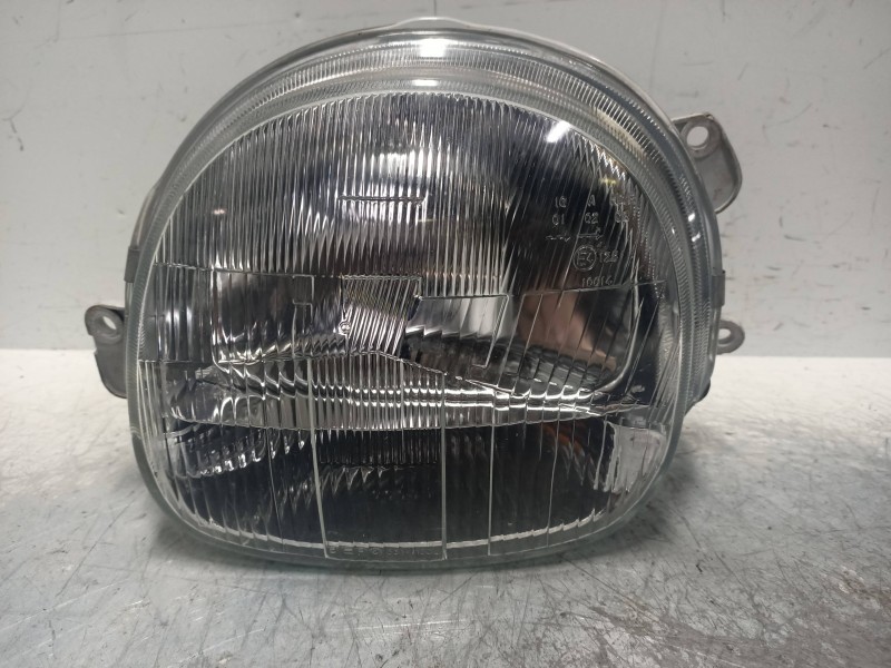Recambio de faro izquierdo para renault twingo (co6) 1.2 referencia OEM IAM   