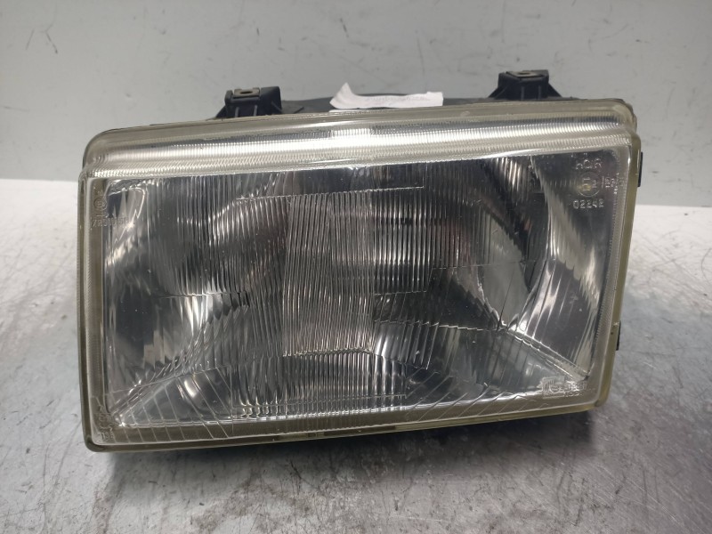 Recambio de faro izquierdo para renault trafic (desde 5.89) 1.9 diesel referencia OEM IAM   