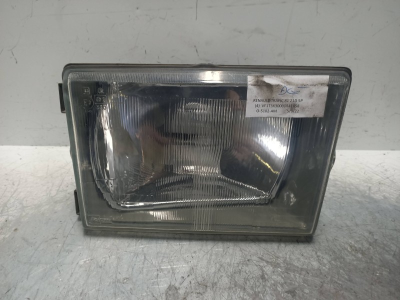 Recambio de faro derecho para renault trafic p 1000 referencia OEM IAM   