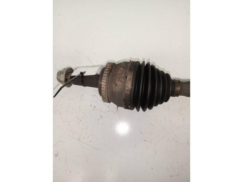 Recambio de transmision delantera derecha para kia cee´d drive referencia OEM IAM 495001H211  