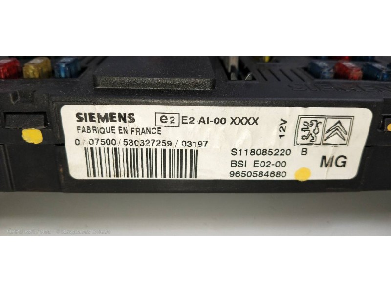 Recambio de caja reles / fusibles para peugeot 206 berlina gti referencia OEM IAM 9650584680 S118085220B BSIE0200