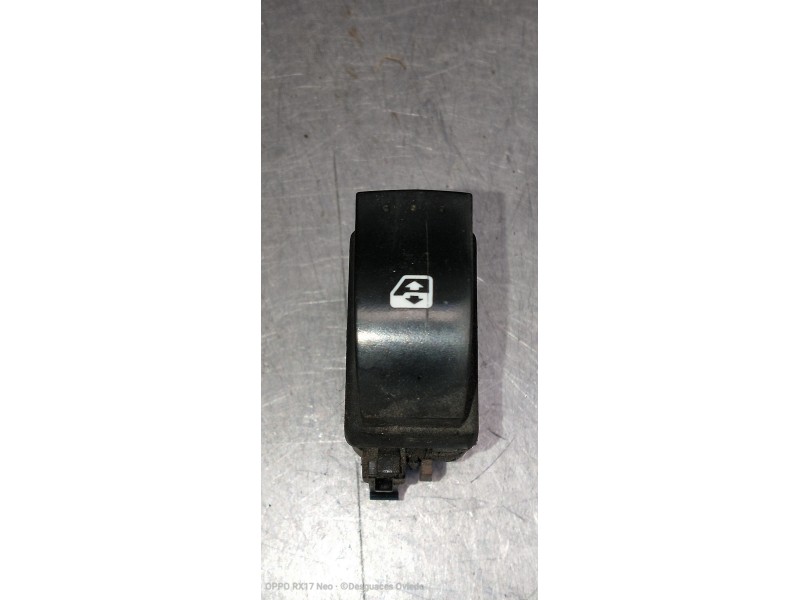 Recambio de mando elevalunas delantero derecho para renault trafic combi (ab 4.01) 29 ln combi9 acristalado referencia OEM IAM 0