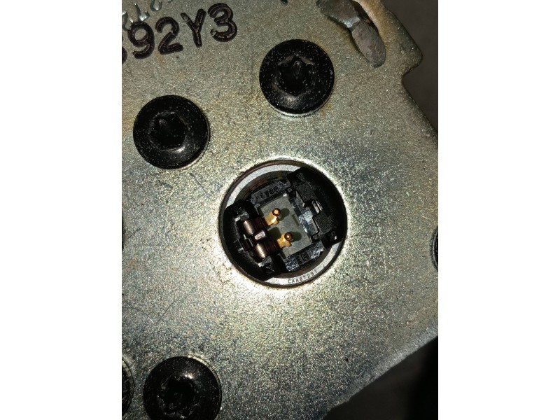 Recambio de juego cinturones delantero para mazda 6 lim. (gh) 2.0 crtd 140cv active (5-ptas.) referencia OEM IAM   