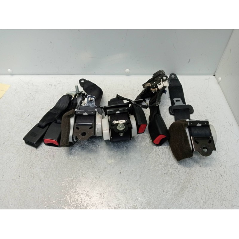 Recambio de juego cinturones trasero para mazda 6 lim. (gh) 2.0 crtd 140cv active (5-ptas.) referencia OEM IAM   