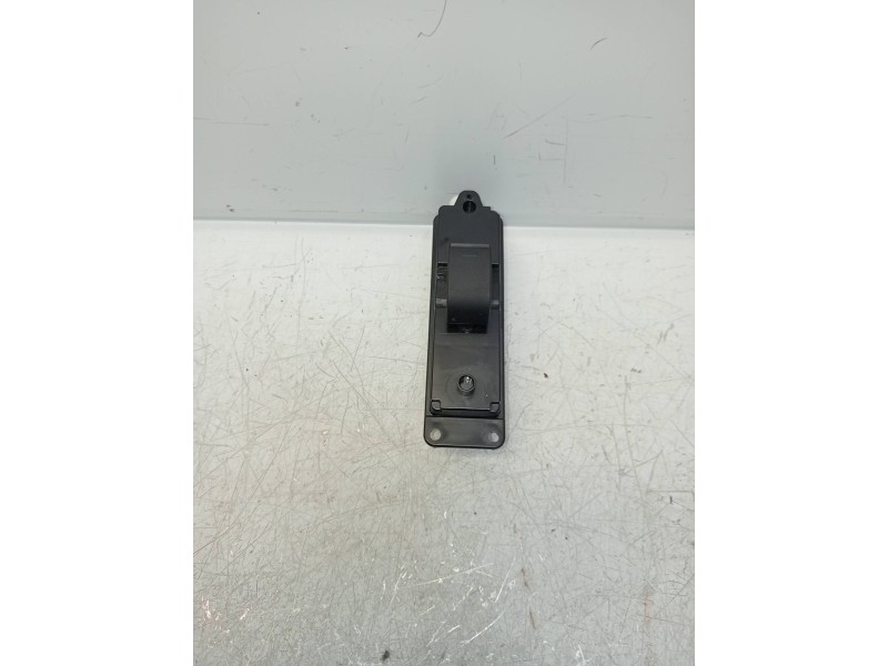 Recambio de mando elevalunas delantero derecho para mazda 6 lim. (gh) 2.0 crtd 140cv active (5-ptas.) referencia OEM IAM GS1D031