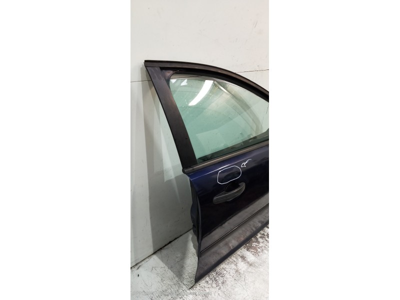 Recambio de puerta delantera derecha para ford focus berlina (cap) ambiente (d) referencia OEM IAM   5P