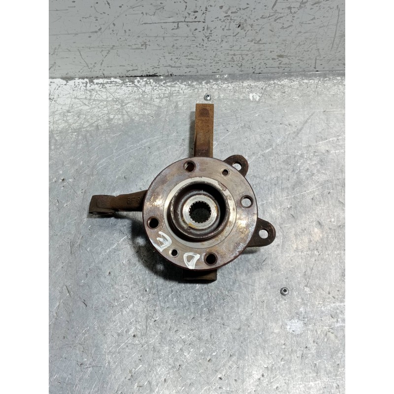 Recambio de mangueta delantera derecha para renault clio i fase i+ii (b/c57) referencia OEM IAM   