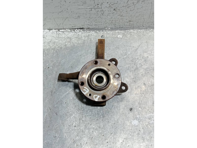 Recambio de mangueta delantera derecha para renault clio i fase i+ii (b/c57) referencia OEM IAM   